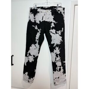 MAUNA KEA Printed pants.